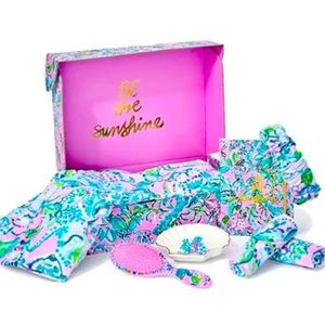 Lilly Pulitzer Be the Sunshine Box!